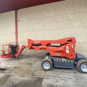 Venta plataforma articulada JLG M450 AJ lateral - Xmaq