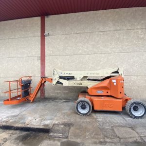 Venta plataforma articulada JLG E450 AJ lateral - Xmaq